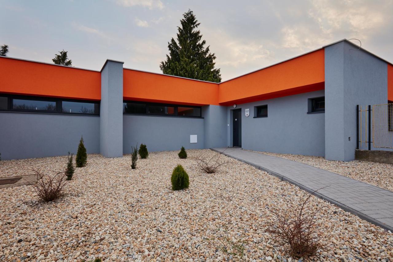 Route E58 - Camp Košice Villa Exterior foto