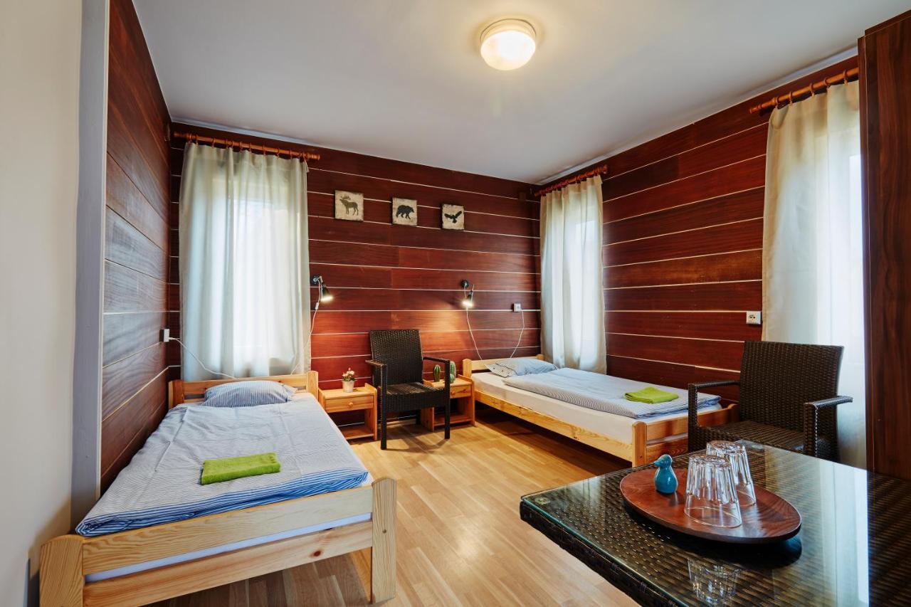 Route E58 - Camp Košice Villa Exterior foto