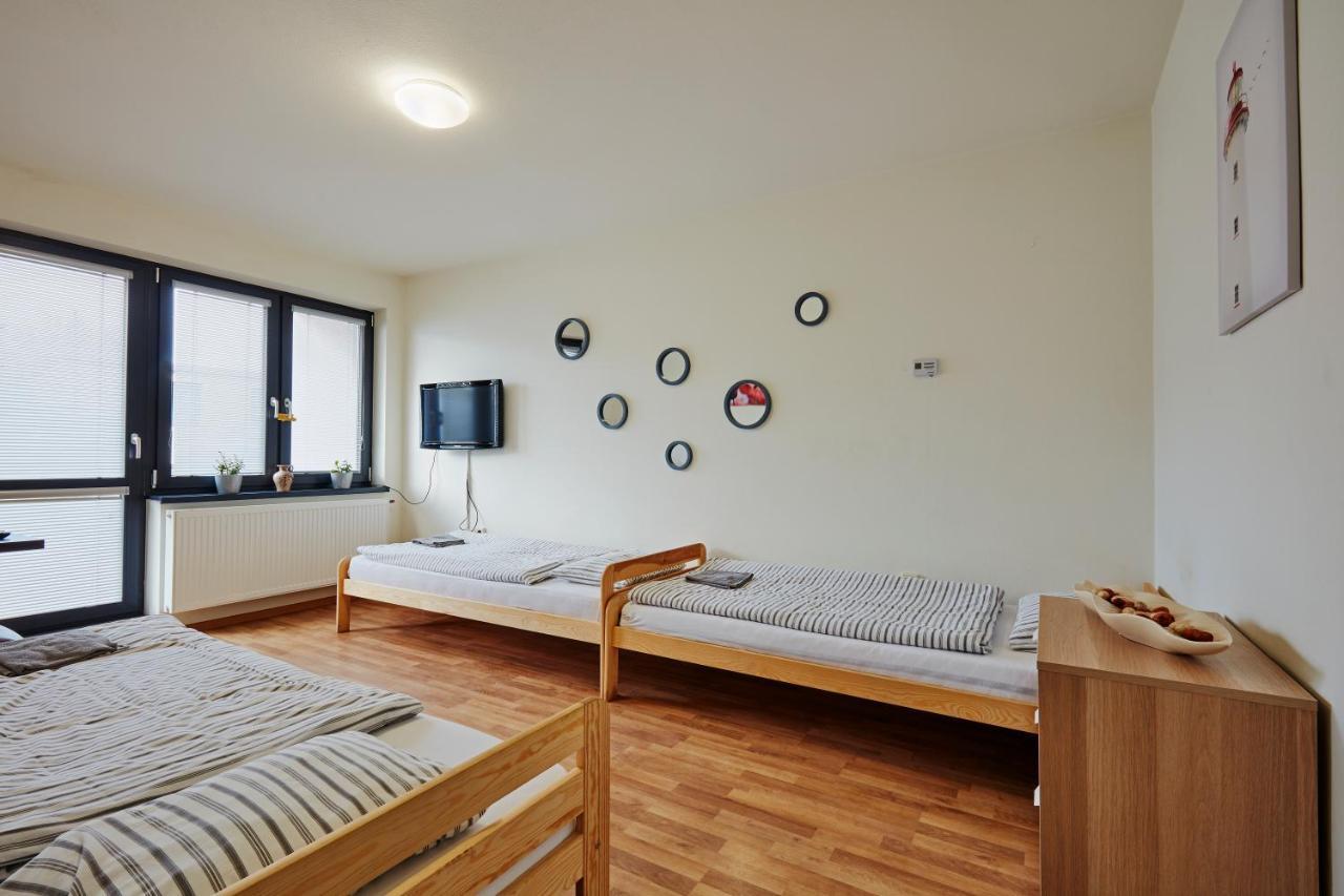 Route E58 - Camp Košice Villa Exterior foto